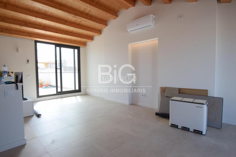 Foto 6755bf7a-10f5-4be3-bd3a-3723bc2560f7. Alquiler ático exclusivo dúplex 3 hab más 2 terrazas de lujo y comodidad en Mataró