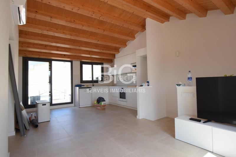 Foto bc2cd234-639d-4306-906c-ecda3ea5f453. Alquiler ático exclusivo dúplex 3 hab más 2 terrazas de lujo y comodidad en Mataró