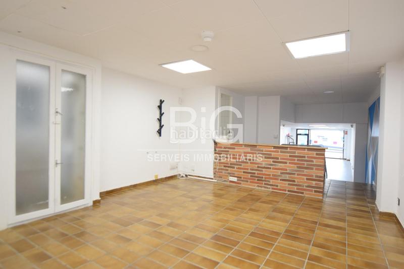Foto cbb4a383-5da6-41dd-9473-2fcd6ab70c37. Alquiler local comercial local zona prime en alquiler en Mataró