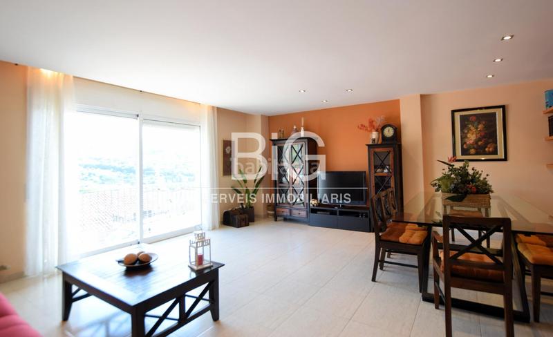 Foto 2b9d206f-c9a5-4a95-9a4f-f0cd80b4d5fa. Haus mit heizung parking in Nucli Urbà Argentona