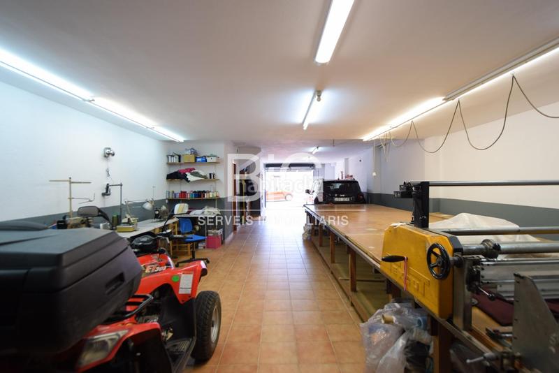 Foto 4e2f6f4e-6e0d-4dfe-b6e2-3d0164f90d88. Haus mit heizung parking in Nucli Urbà Argentona