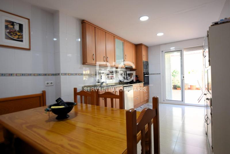 Foto a236d9a8-aec8-4fe9-8475-870795dfabab. Haus mit heizung parking in Nucli Urbà Argentona