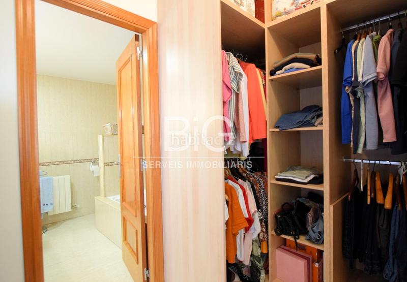 Foto a4426ec1-648b-435d-86ce-79cb1220b9f1. Haus mit heizung parking in Nucli Urbà Argentona