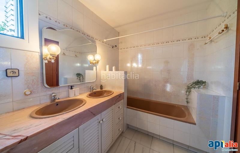 Foto 1e5924f4-0be5-45db-a85d-62024cf5d0f5. Casa a schiera con riscaldamento parcheggio in Califòrnia-Santa Madrona Masnou (El)