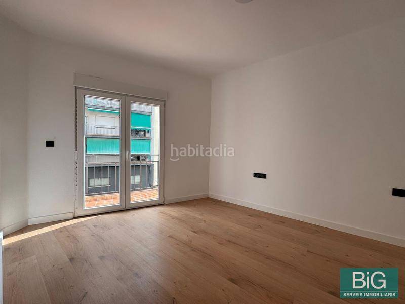 Foto 57efc6a7-d479-4c2a-b171-938d164022e1. Piso ático reformado a estrenar terraza privada 38m2 en Mataró
