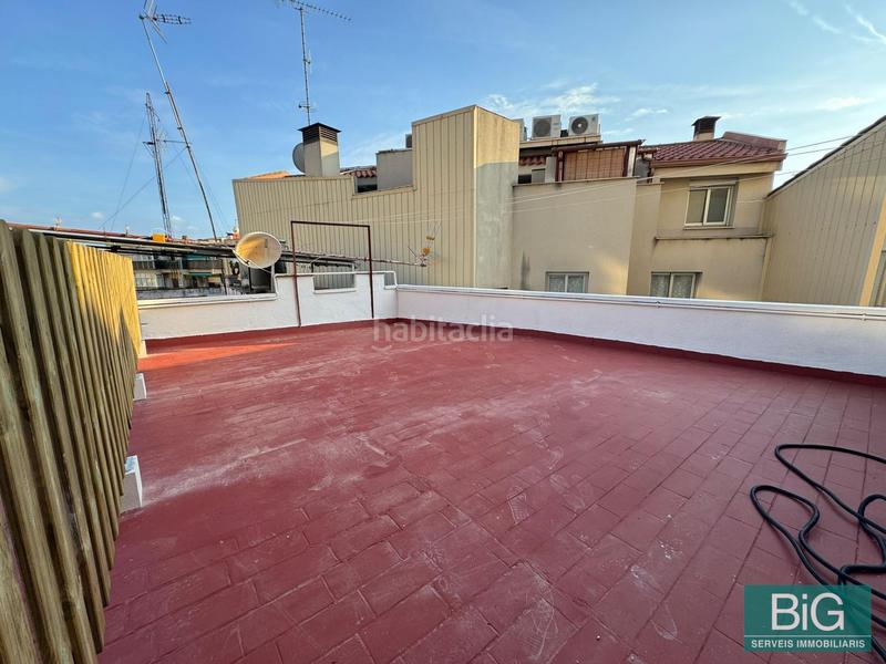 Foto 6a46d792-45c3-43f7-9779-3008f56ab3f8. Piso ático reformado a estrenar terraza privada 38m2 en Mataró