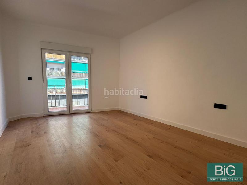 Foto 6a8ef280-9f80-49b4-83ac-325c394db950. Piso ático reformado a estrenar terraza privada 38m2 en Mataró