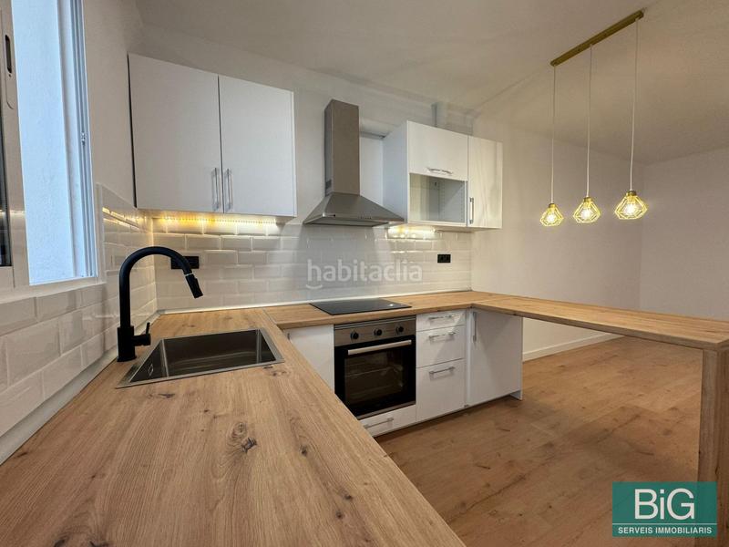 Foto 8a1b3f05-3939-4076-9182-d1f9b697a2ed. Piso ático reformado a estrenar terraza privada 38m2 en Mataró