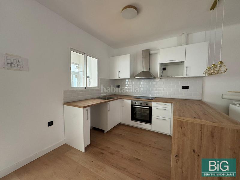 Foto b0891808-64eb-4d48-937a-0e202371cbee. Piso ático reformado a estrenar terraza privada 38m2 en Mataró