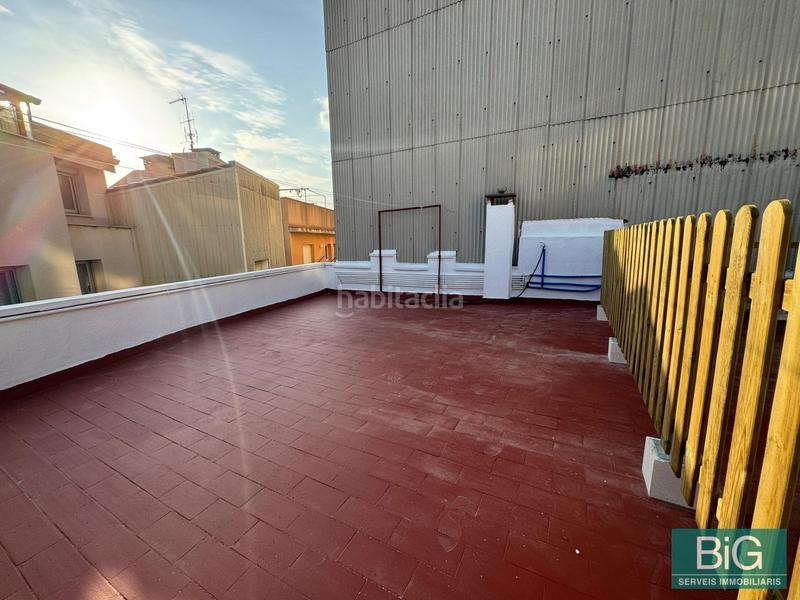 Foto edcdc721-b13a-4d09-bae6-98aacaa1e17a. Piso ático reformado a estrenar terraza privada 38m2 en Mataró