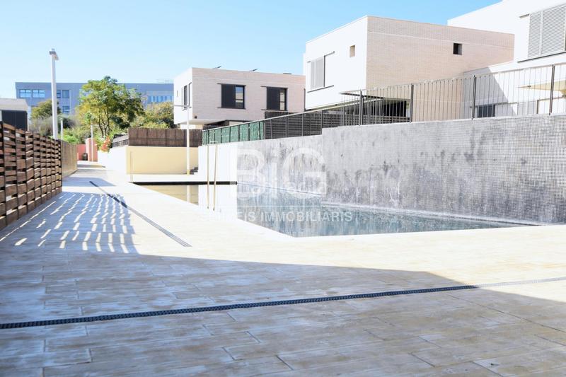 Foto 0b6f7cb0-e4ea-44cc-adbe-a37423c23167. Maison avec chauffage parking piscine dans Vallveric Mataró