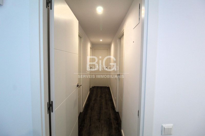 Foto 1211721e-dfa5-4d7e-8539-b1cea1025d6f. Casa amb aparcament piscina a Vallveric Mataró