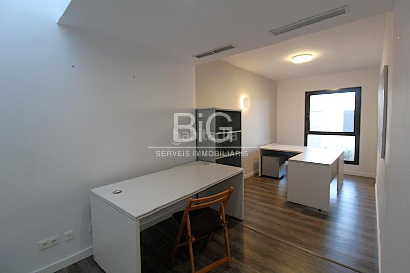 Foto 1d278574-1b0a-47c6-8ae8-a7db82141ac3. Maison avec chauffage parking piscine dans Vallveric Mataró