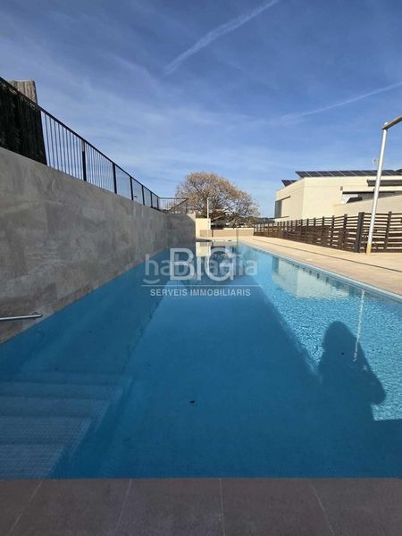 Foto 52293bed-e6b2-4920-a228-2463cbfaa681. Casa amb aparcament piscina a Vallveric Mataró