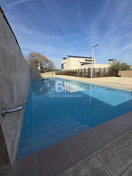 Foto 96feb6ec-bc45-45ef-9213-130a256c900c. Casa amb aparcament piscina a Vallveric Mataró