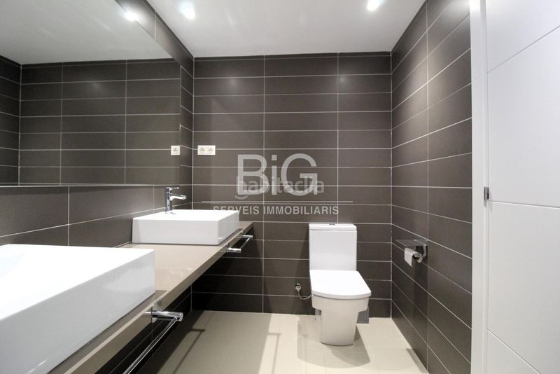 Foto 9dbb34fc-6ea1-411a-a931-2d3e3315b7e9. Casa amb aparcament piscina a Vallveric Mataró