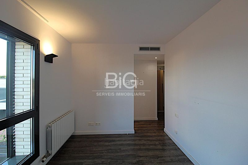 Foto e67528c9-9d5b-4ae3-aed9-06c7243dd94a. Casa amb aparcament piscina a Vallveric Mataró