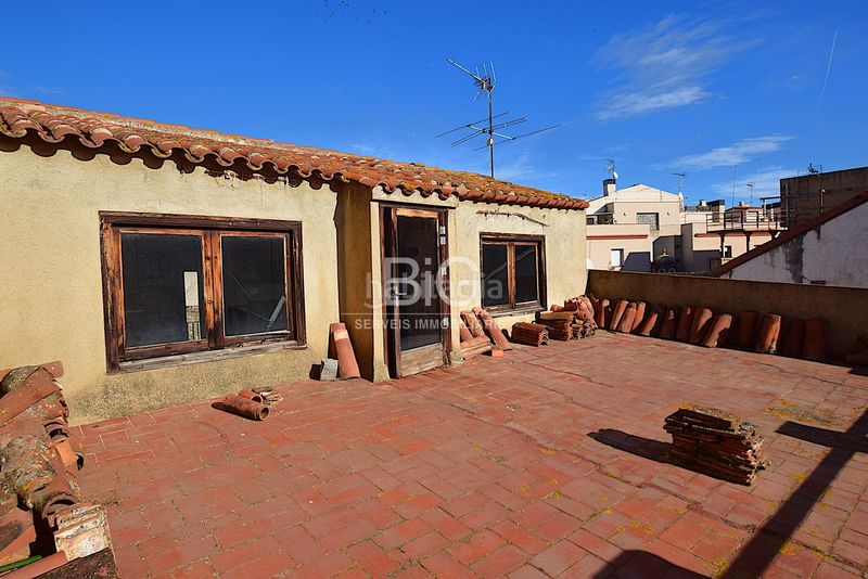 Foto 9d2594fd-46f7-4c87-9973-e5638e101895. Casa a Centre Mataró