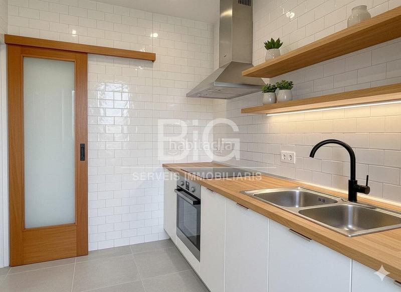 Foto b1c7e498-197d-4f67-bde2-4c193a1aacb2. Ático  de 3 habitaciones en la llántia en La Llàntia Mataró