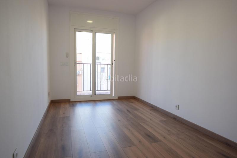 Foto 1651948a-862e-4bd8-b8c3-27d277cd92f6. Rent flat with heating in Centre Mataró