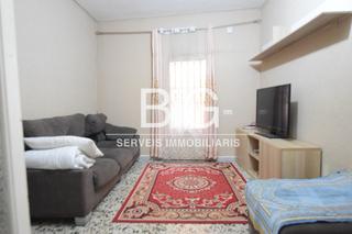Appartement à Cerdanyola Nord. Oportunidad única! este  piso de 85m2 está esperando por ti y tu