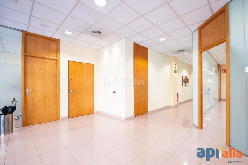 Foto 3cd4d279-f2d9-4f4e-8e22-28463c21c0be. Local comercial a Centre Mataró