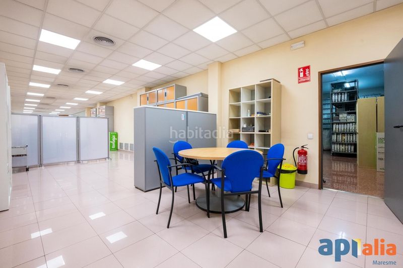 Foto cab6aef0-3075-4290-b2cb-52e85e8f216b. Local comercial a Centre Mataró