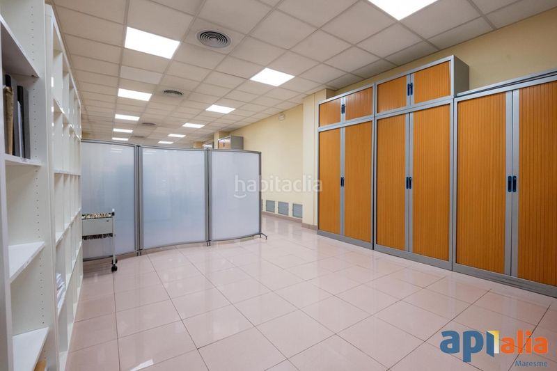 Foto f83dd91b-c799-464c-9b0b-4a5ef4826e0c. Local comercial a Centre Mataró