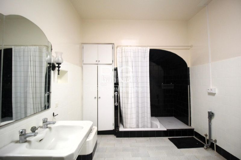 Foto 06e12239-7b3f-4617-9c29-3bb9f68f05fb. Àtic a Centre Mataró