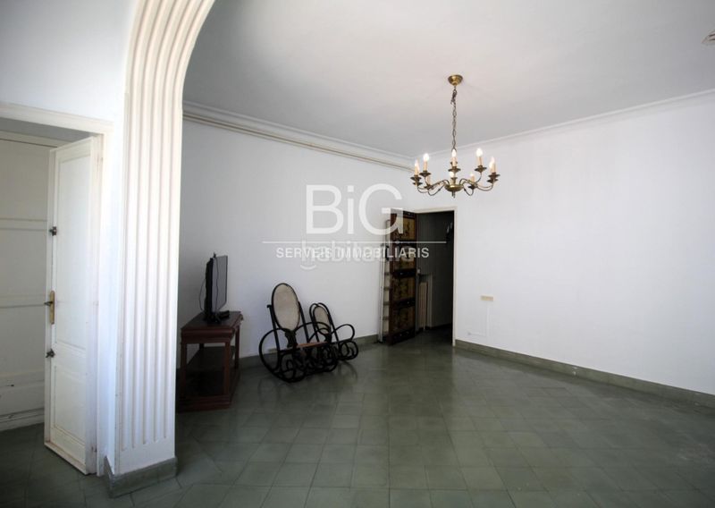 Foto a07dd299-f9fe-4e45-97ee-c002810687de. Àtic a Centre Mataró