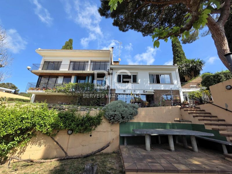Foto e22b4361-28e5-4c69-ac06-02ab68dee17e. Casa amb calefacció aparcament piscina a Via Europa - Parc Central Mataró