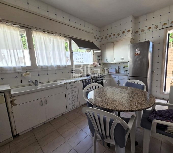 Foto f49f5ebe-cc69-4248-8fcb-1c83c439e85f. Casa amb calefacció aparcament piscina a Via Europa - Parc Central Mataró
