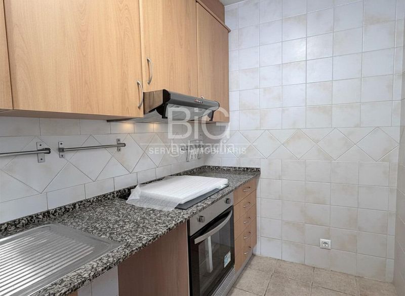 Foto f630719d-7927-49e4-8cf6-6cab03b88169. Casa a Centre Mataró