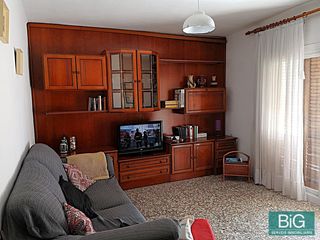 Appartamento in Cerdanyola Sud. Vivenda esquinera con vistas despejadas y mucho sol
