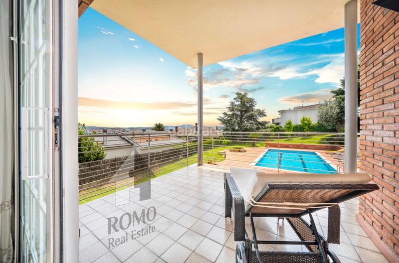 Foto 4bd488c7-7d27-47cc-8e04-46d61d33e460. Chalet la dolce vita en Canovelles