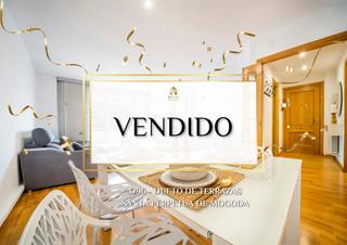 Appartement  Avinguda de l' onze de setembre. “dueto de terrazas”