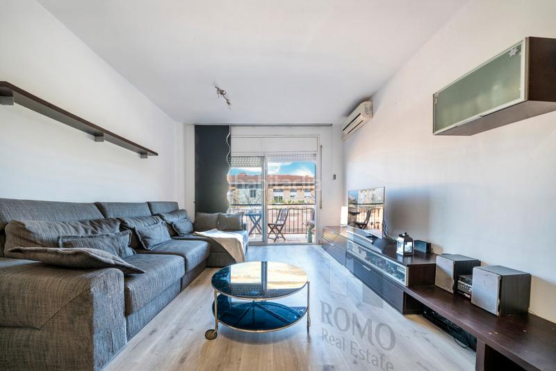 Foto b408e3cc-7add-457f-b0a7-6eae16eeaafd. Appartamento con parcheggio in Santa Perpètua de Mogoda