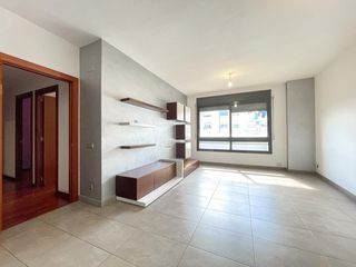 Affitto Appartamento  Carrer de la creueta. Bienvenido a tu nuevo hogar en el centro de santa perpetua de mo