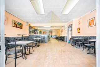 Local commercial  Carrer de santa rosalia. ¡gran oportunidad de inversión en la llagosta!