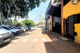 Lloguer Nau industrial  Santiago rusiñol. Alquila nave industrial en polinyà: espacio y funcionalidad