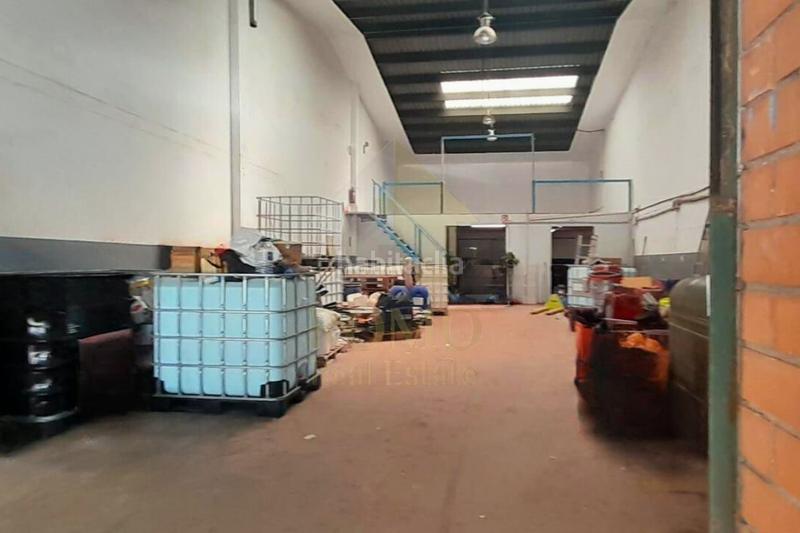 Foto 588046e2-0c59-44ed-be56-743aabdb6723. Miete fabrikhalle in Polinyà