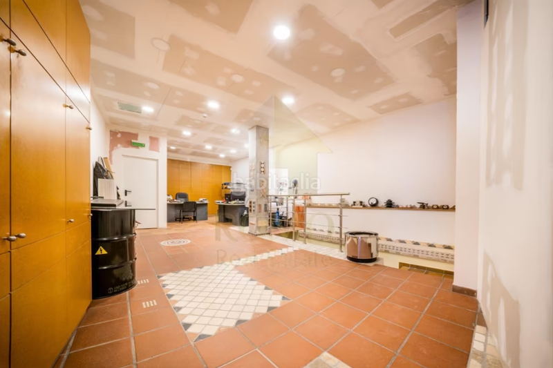 Foto 290d03ac-c9ef-4d29-a48b-67a5653f9464. Local comercial se vende local comercial - calle navarra en Granollers