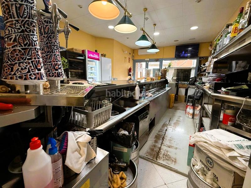 Foto b338dc89-a974-4c8a-8cfb-bef8c36b246e. Pas-de-porte local commercial dans Centre-Eixample-Can Llobet Barberà del Vallès