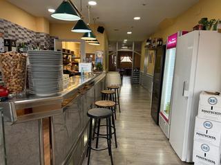 Traspàs Local Comercial  Carrer dels marquesos de barberà. Una joya gastronómica en plena actividad