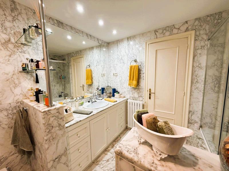 Foto 4c1f9c64-5911-4494-93ab-d060b9f274ca. Appartement avec cheminée chauffage dans Centre Sabadell