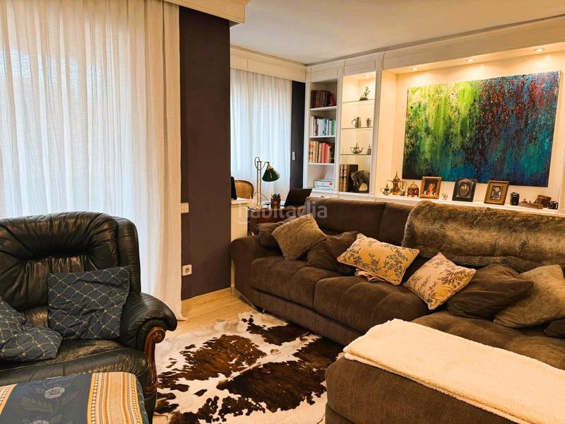 Foto b8cb049d-8c80-4d39-8fc1-4c82bf76b976. Appartement avec cheminée chauffage dans Centre Sabadell