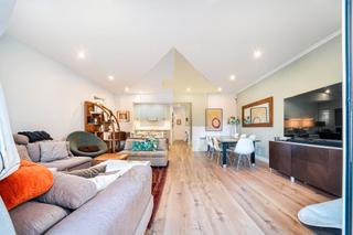 Appartement  Carrer de les escoles. “new home”