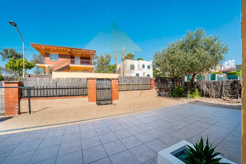 Foto a026f402-eca6-4387-a4c8-382cc3cbfde2. Xalet amb calefacció a Lliçà d´Amunt