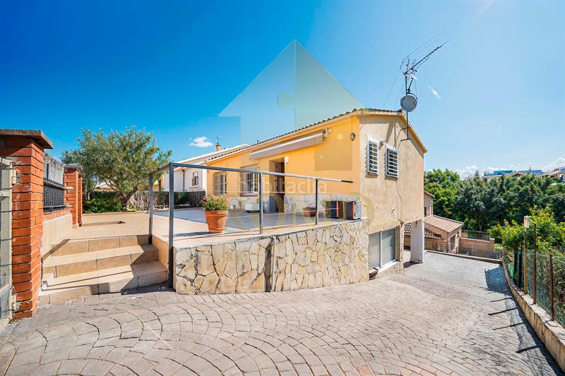 Foto ee4bca8a-6f85-46a1-8e82-0f4d8b8b8463. Xalet amb calefacció a Lliçà d´Amunt