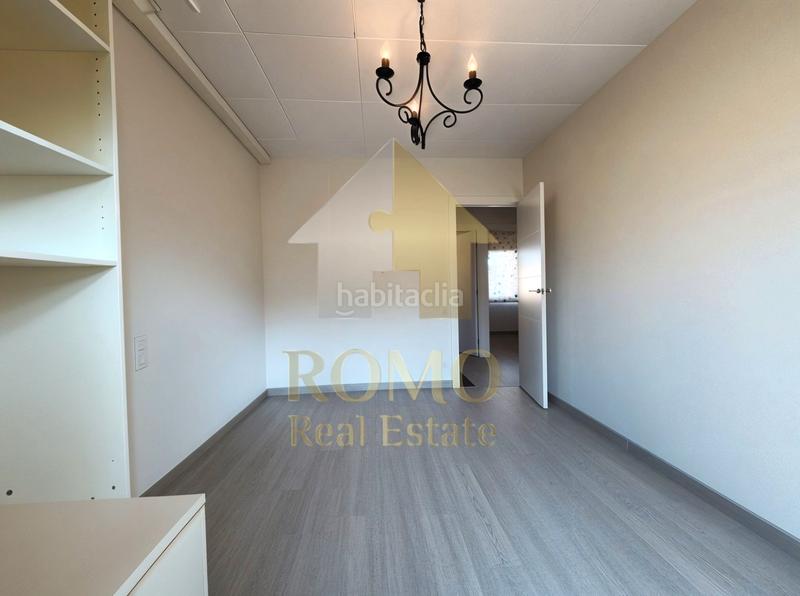 Foto 0556abf1-fa8c-4a42-8875-3f0dda94878e. Casa adosada casa reformada en el centro con terraza y 5 habitaciones – lista para entrar a vivir en Polinyà